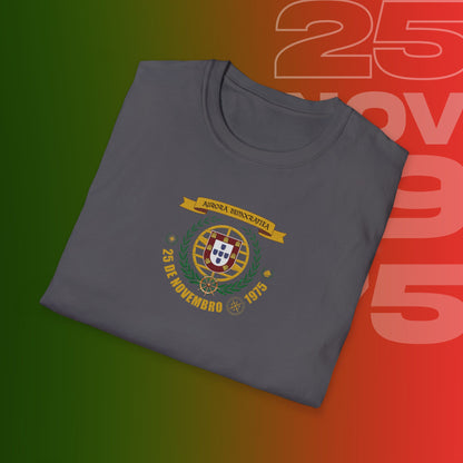 T-Shirt Comemorativa do 25 de Novembro de 1975 - "Aurora Demotratiea" (Impressão Peito Pequeno)